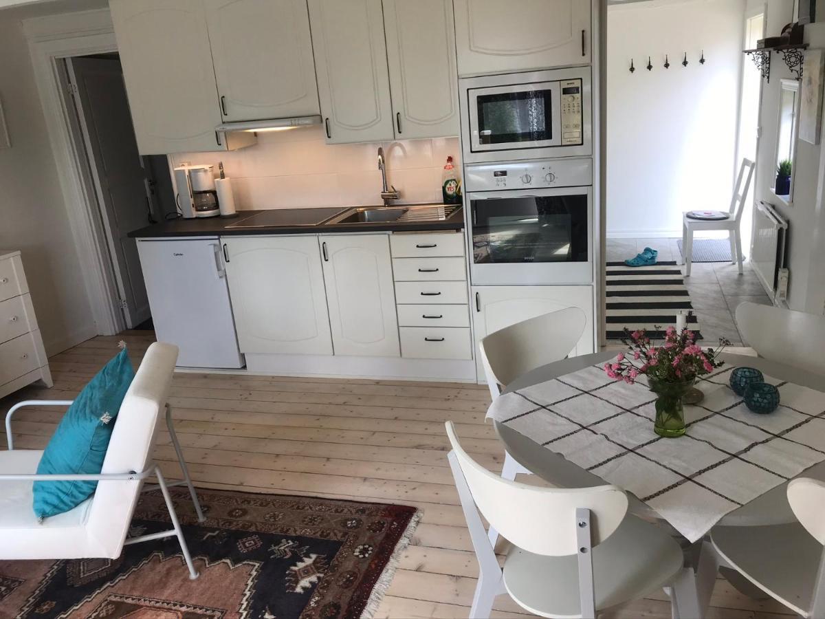 Nice Holiday House At Horse Farm With Lake And Sauna Holo  エクステリア 写真